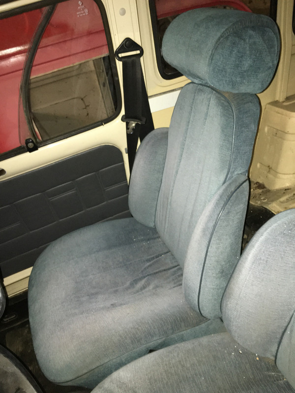 495FE7E9-FE19-4F87-90B7-BDDE41CE08AC