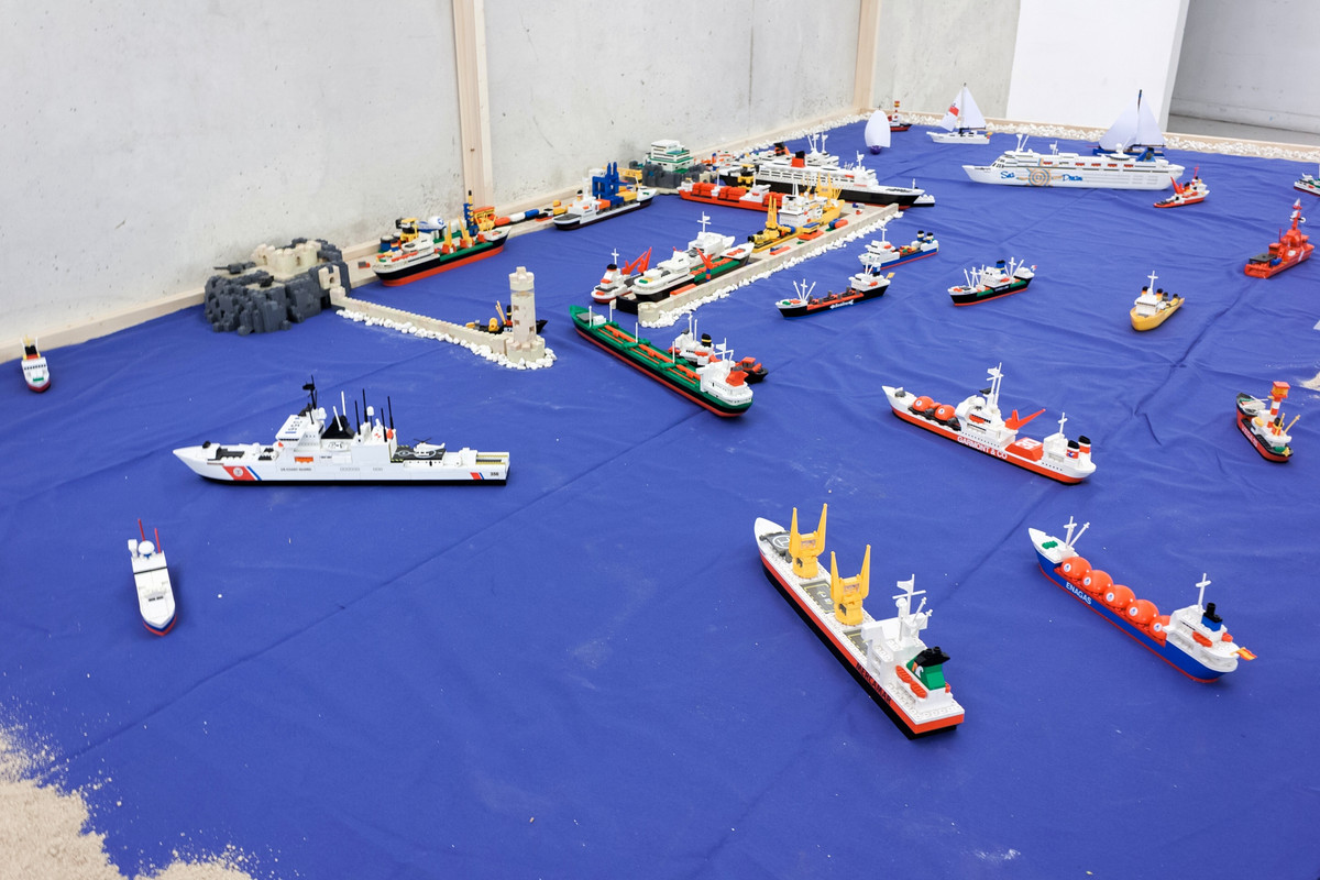 6907_puertoNaval