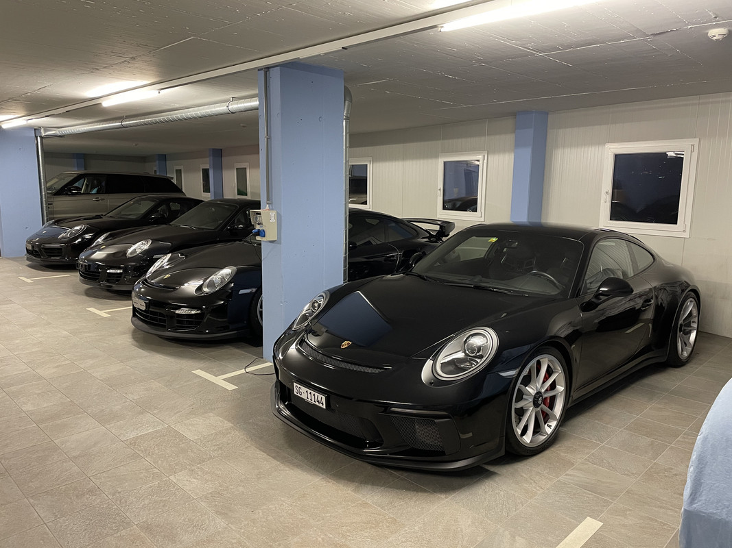 513BD5E4-F740-40ED-8B39-739080803235