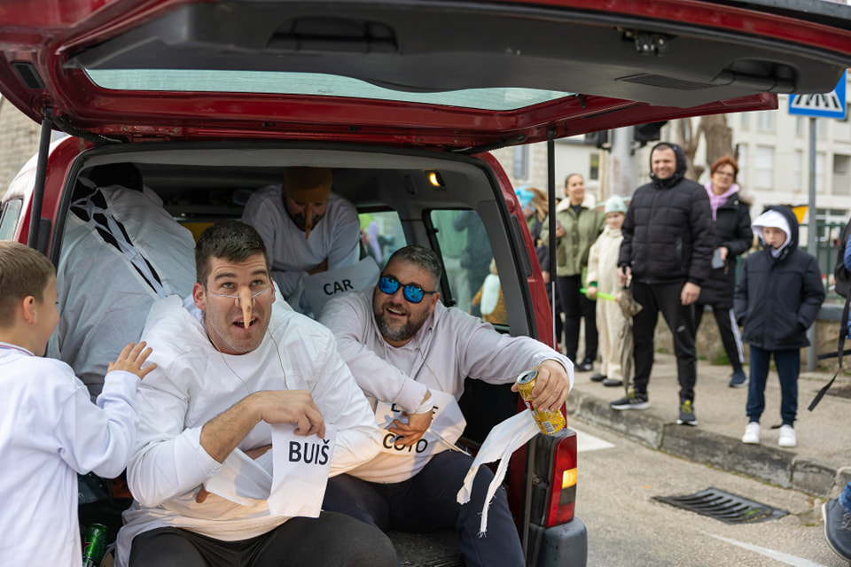 486398136 1039940614835378 3824383240375732538 n