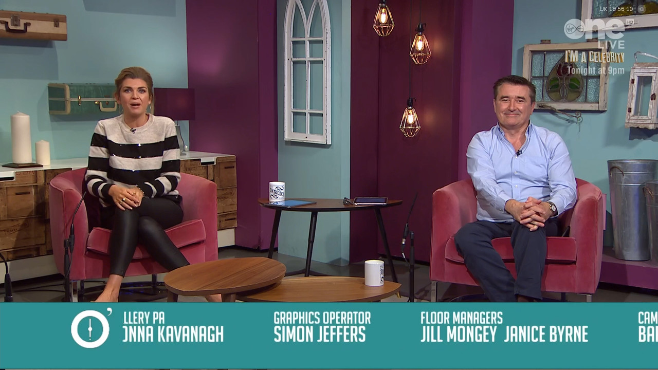 11.23 - 18.00.00 - The Six O'Clock Show. Fast paced, witty chat show ....ts_snapshot_54.25.861