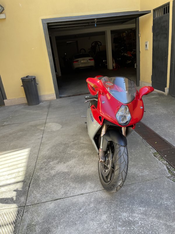 27FF07BF-138F-453E-AE39-63BB60B8BD7B