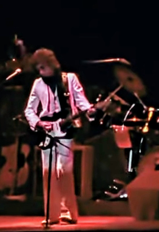 Screenshot_20240521_010412_YouTube