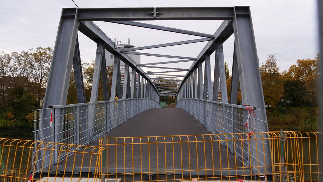 [Bild: 011125-114434-512b.jpg]