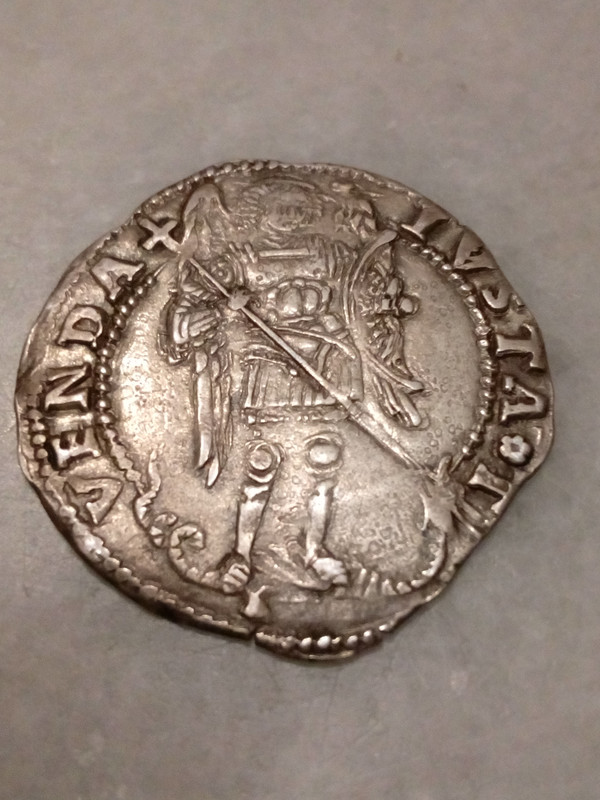 Los tres tipos de coronatos napolitanos de Fernando I de Nápoles (2º) I-Coronat-rev