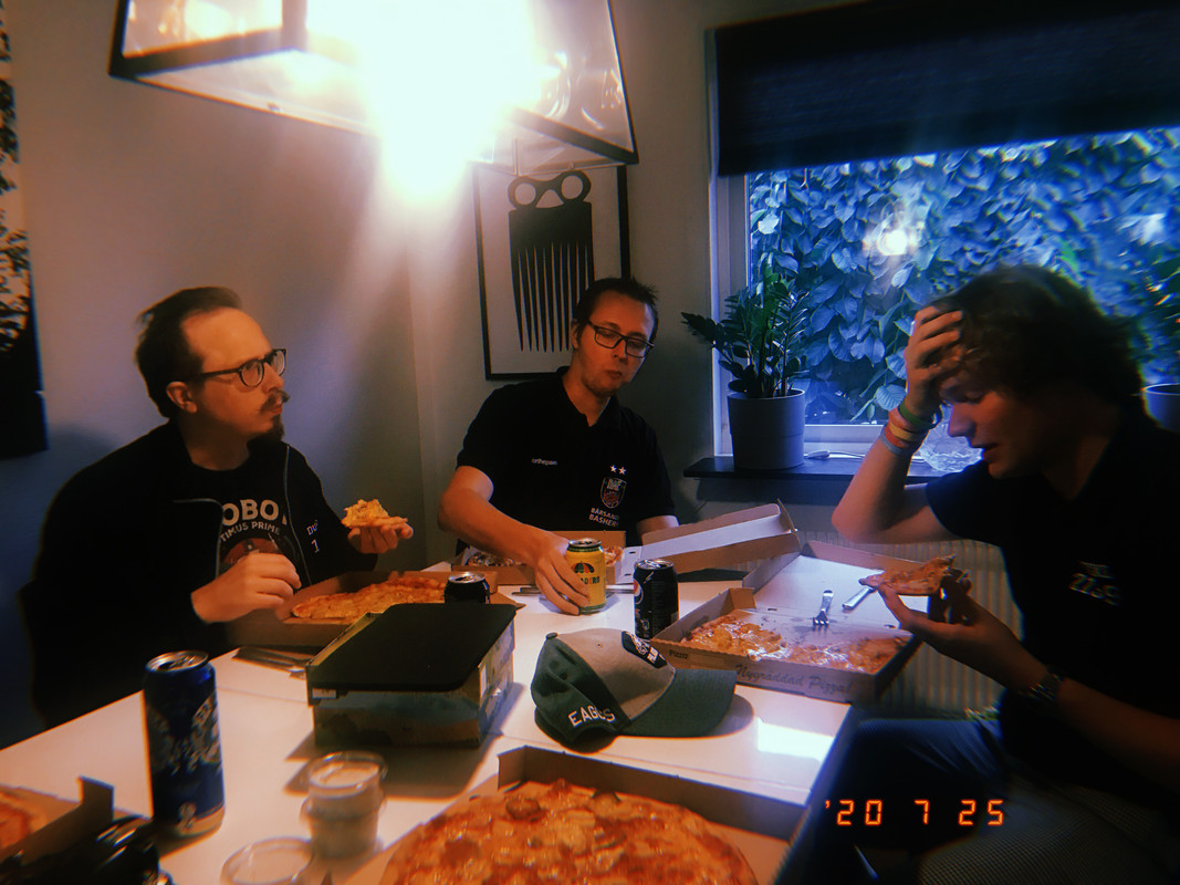 B900AE3D-5017-49B2-9284-E399B467B09F