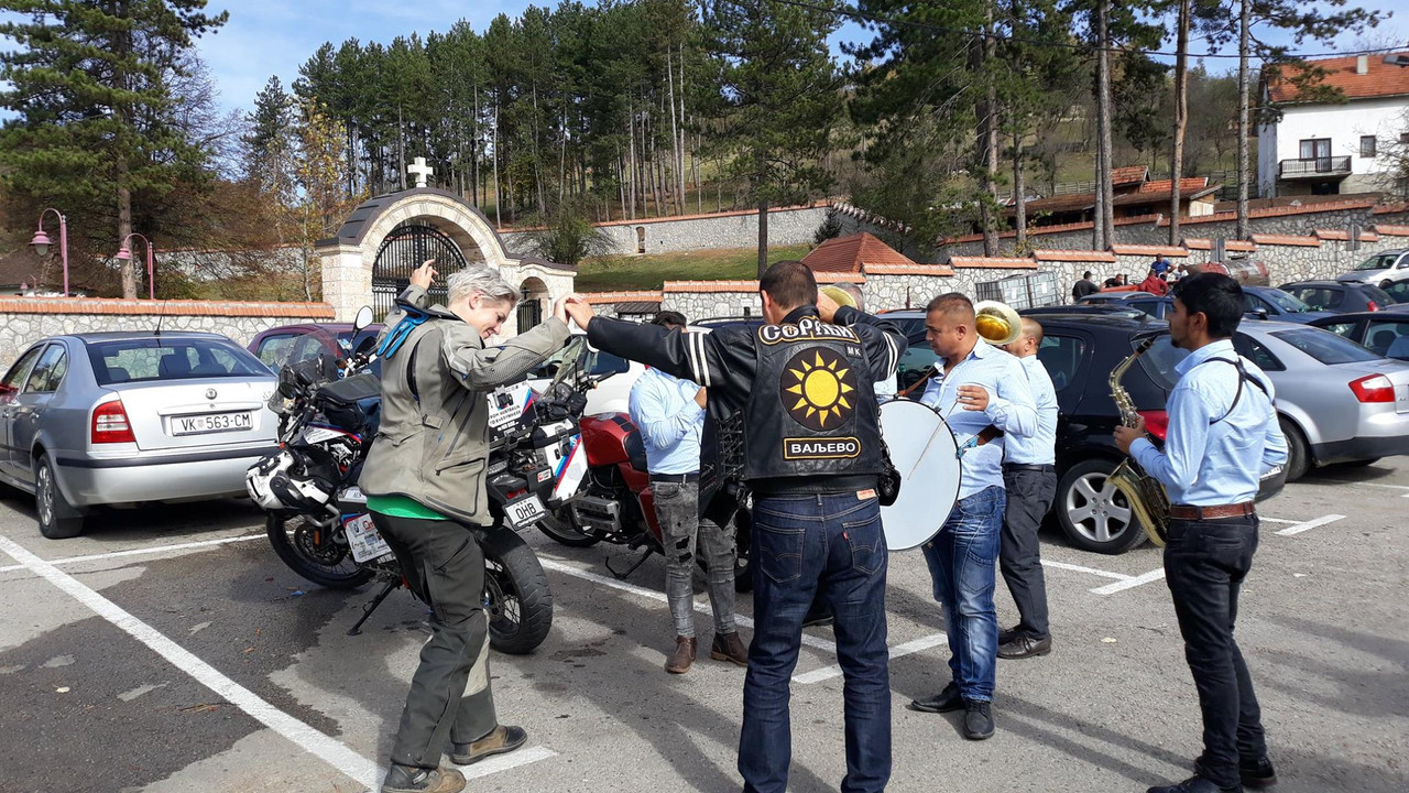 44931430_1382236051912437_5870257172985675776_o