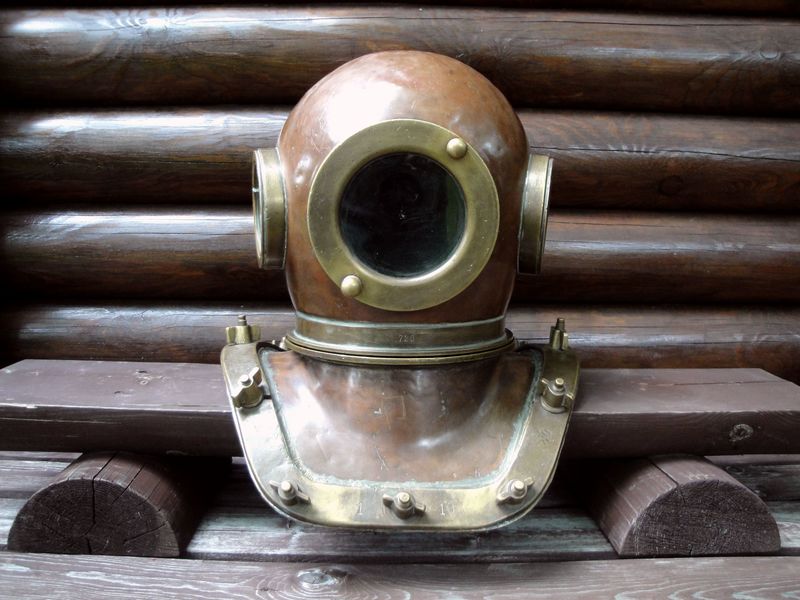 4.  шлем         Ш-12  1943 г.     (1)