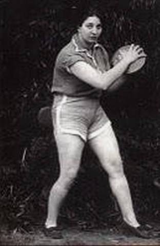 La atleta francesa participó en los Juegos Olímpicos en el verano de 1936 en Berlín