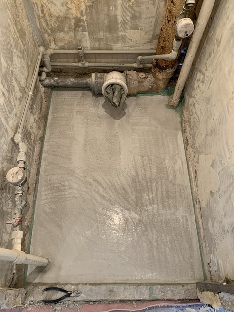 EE03398C-098E-4F12-B406-7D4922D47042