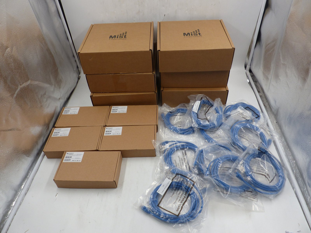 QTY 6* JUNIPER NETWORKS MIST AP33-US ACCESS POINTS +POE10GAT L-COMS CABLES AS-IS