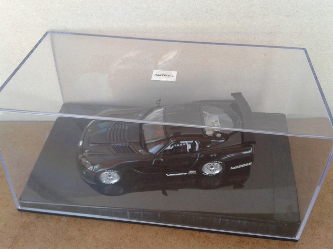 2003 Dodge Viper Mk III Competition Coupé (Auto Art) (11)