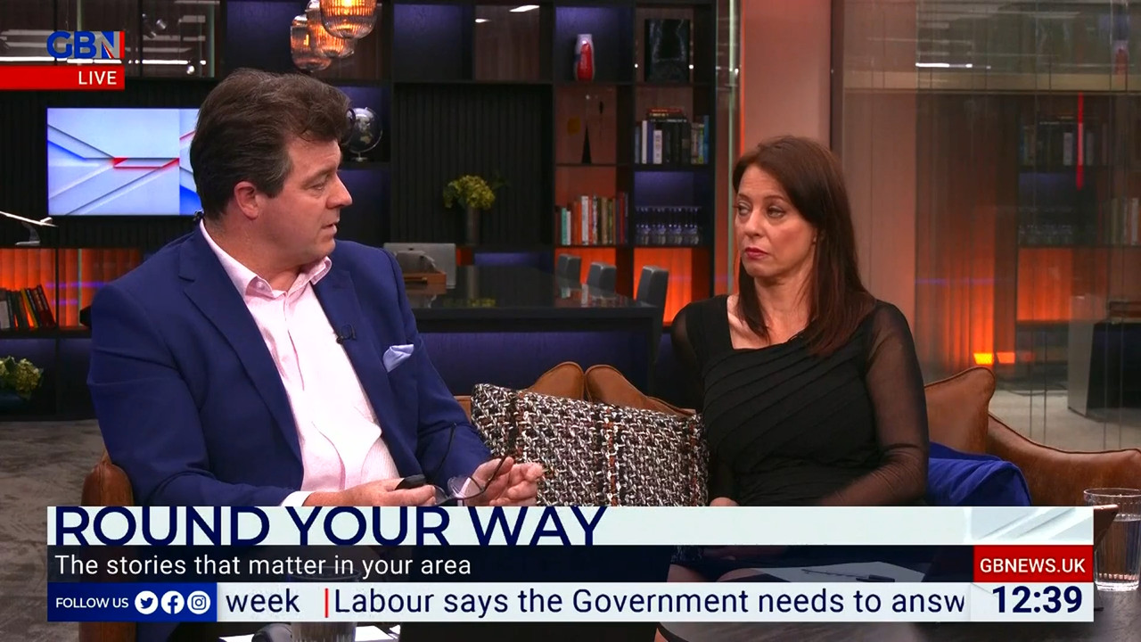 06.25 - 12.00.00 - DePiero & Halligan. What makes Britain tick. The n....ts_snapshot_37.16.147