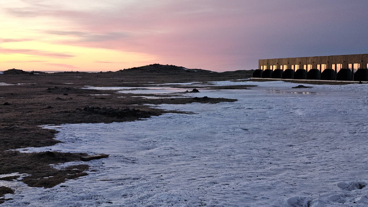 外頭還是很冷的