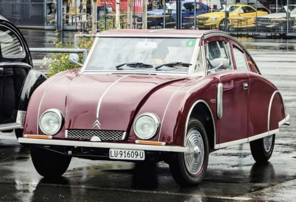 EA7901F8-1A3C-404F-AA92-CB61AAB02A5D