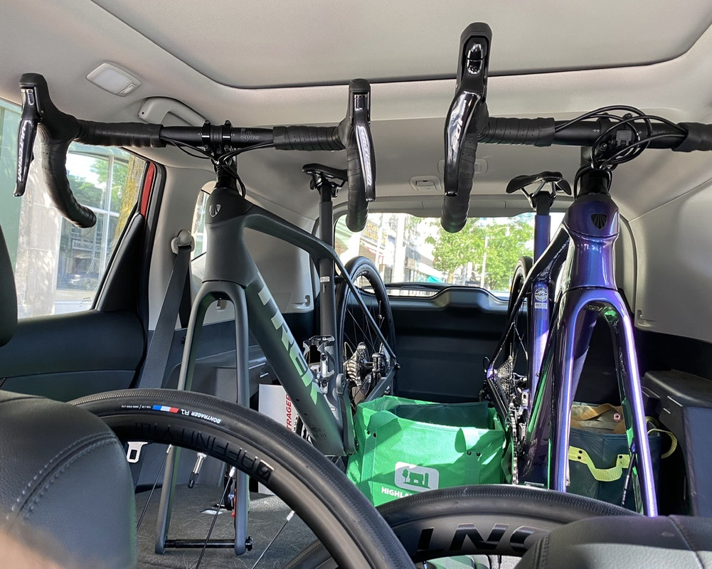 0226F256-303E-4D7E-BE48-6FF51BCEFD7D