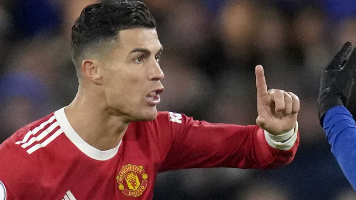 A Cristiano Ronaldo ya le pesa la edad, íntimos dicen que se cuestiona su futuro