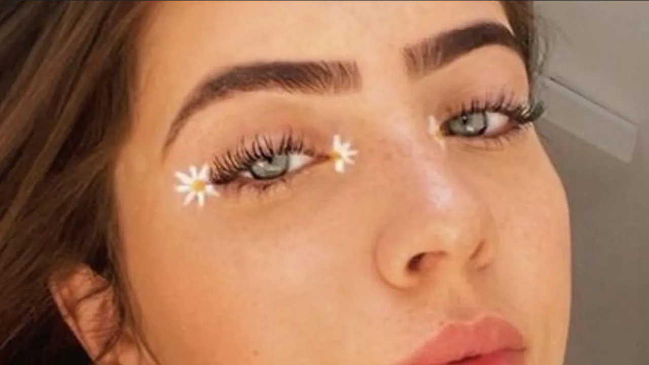 Ideas de delineados de flores para tus ojos, asà robarás miradas