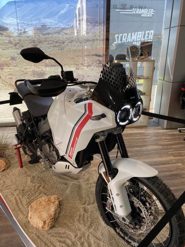 2D6E28F8-AAB4-4762-8912-05FD63CB36DE