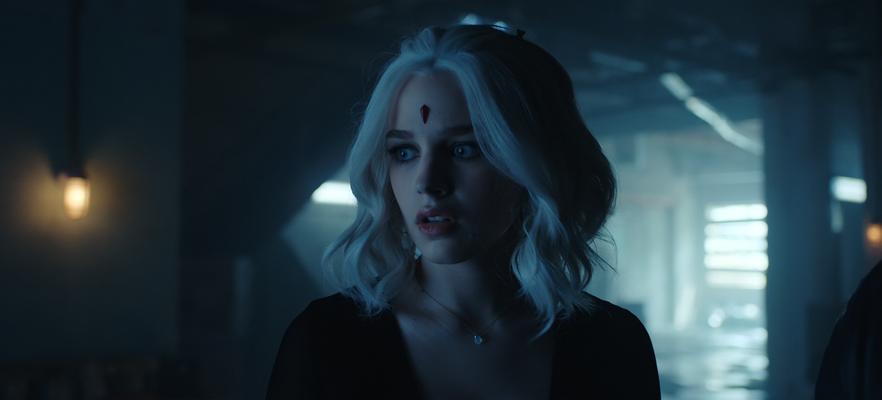 Titans.S04E10.Game.Over.1080p.10bit.BluRay.AAC5.1.HEVC-Vyndros.mkv_snapshot_24.48_[2023.11.16_16.20.