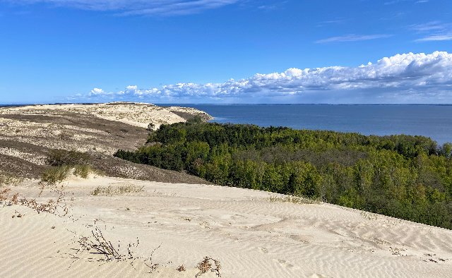 E0635-B56-78-C1-415-F-8328-0-A5-D7-AD99-