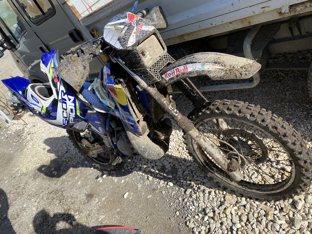 335374C4-26BB-4045-B883-A4E531605C6B