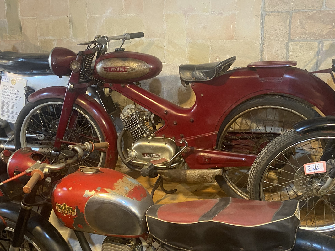 7172144F-B216-4C78-B021-FBB7D4B039BD