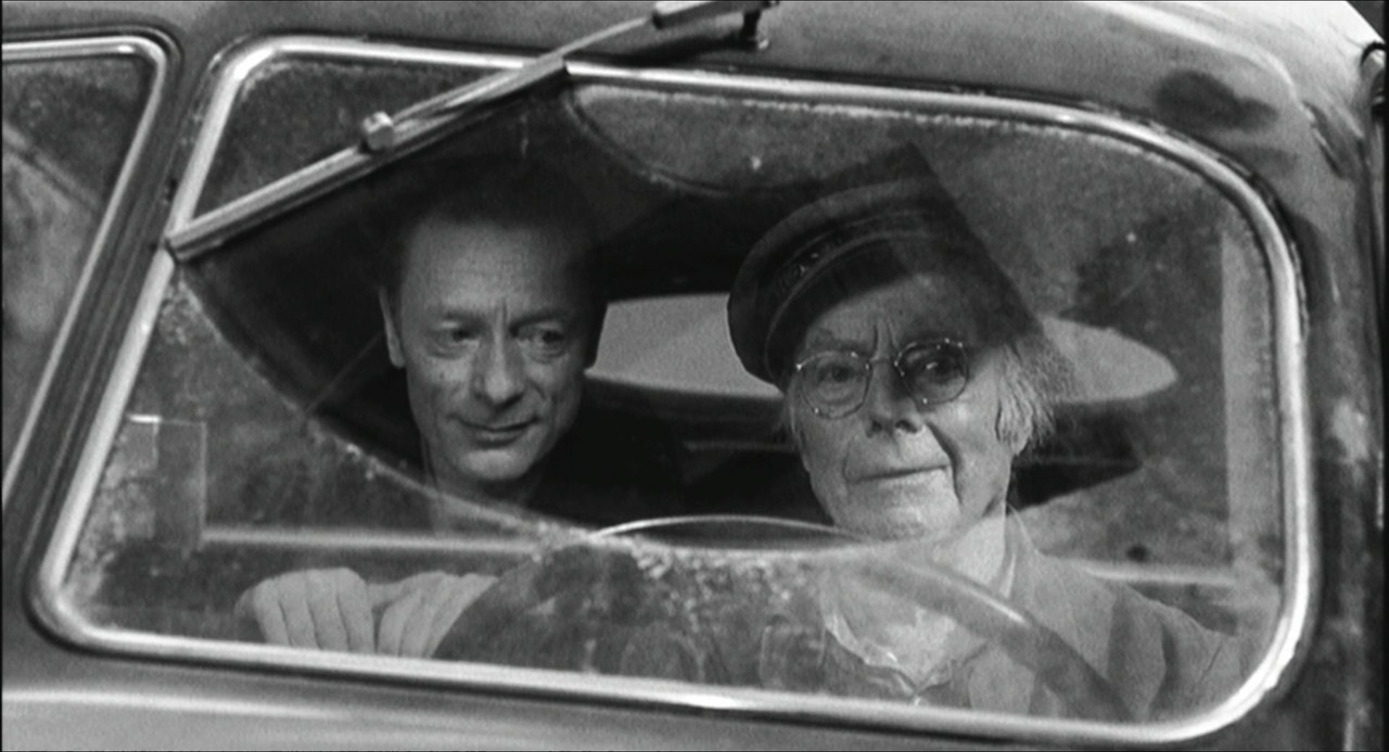 Faraway, So Close! (1993).mkv_001608.000