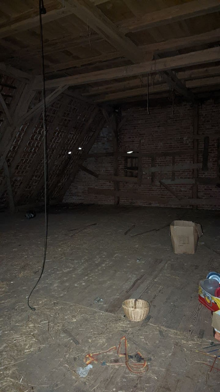 8819C963-288C-4FCE-816C-C9A828B5A2E3