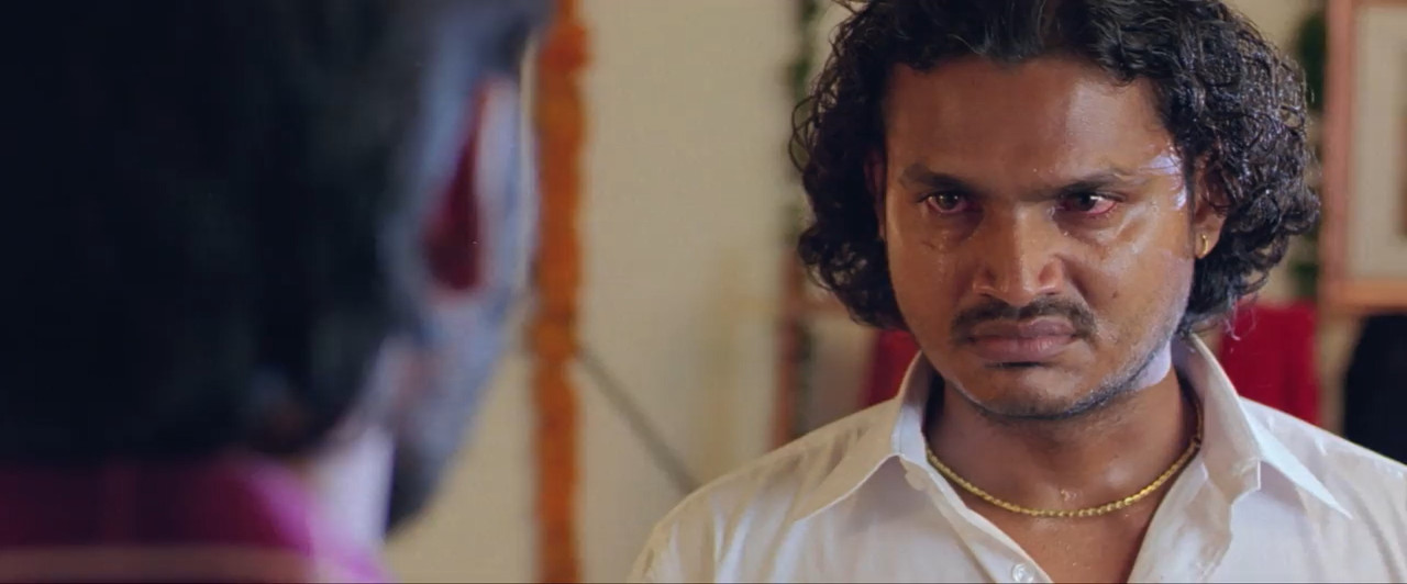 Pudhupettai 2006 WebRip [Tamil] 480p 720p ESub Screenshot