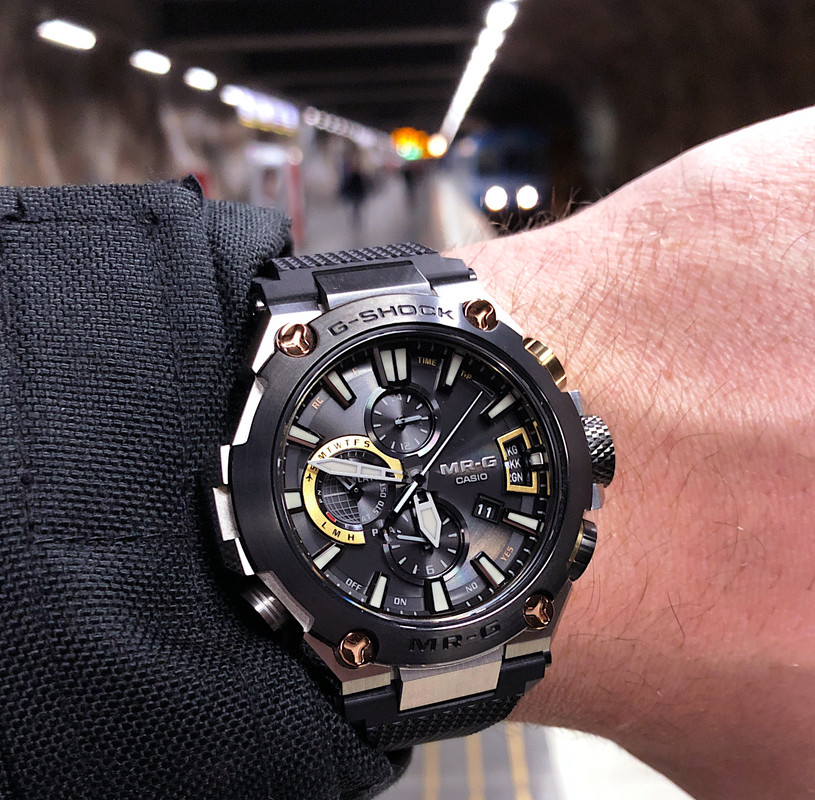 F458B7F4-0722-48C6-9FE3-5741A81804A3