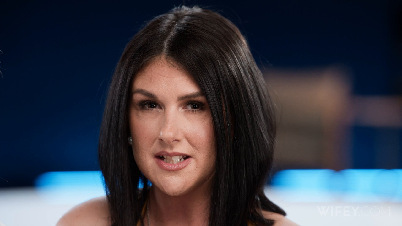 Sienna Rae And Logan - Hubby Watches Wife Get Double Penetrated - WIFEY.mp4.0005