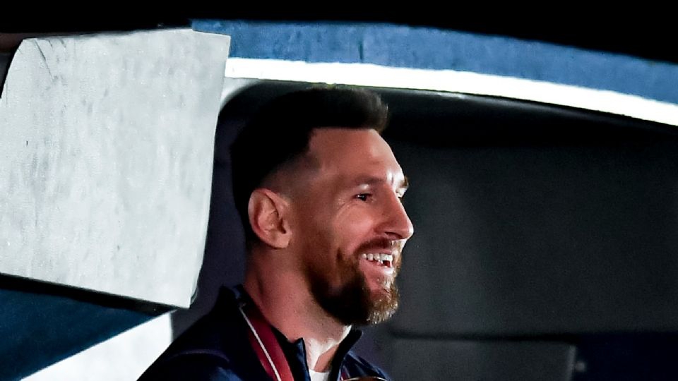 Messi agradece a Maradona y las generaciones anteriores: