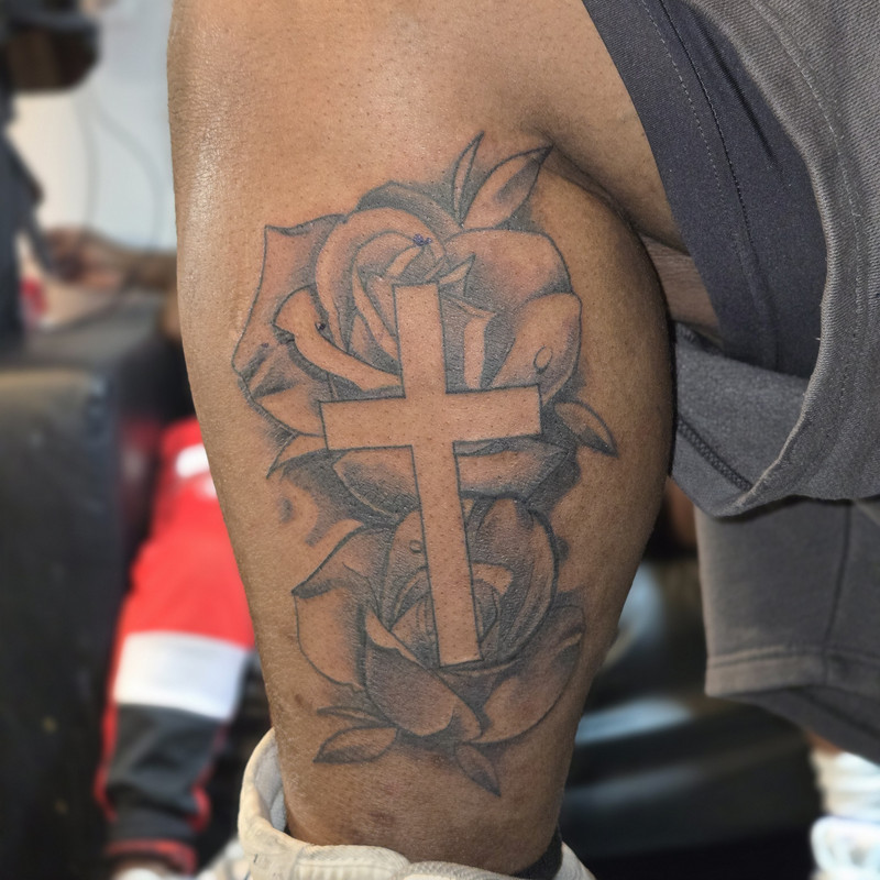 Cross with Roses