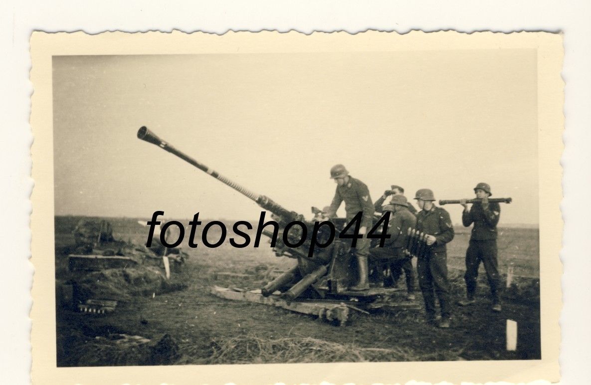LW 3,7 Flak Geschütz Abschussringe Entfernungsmesser