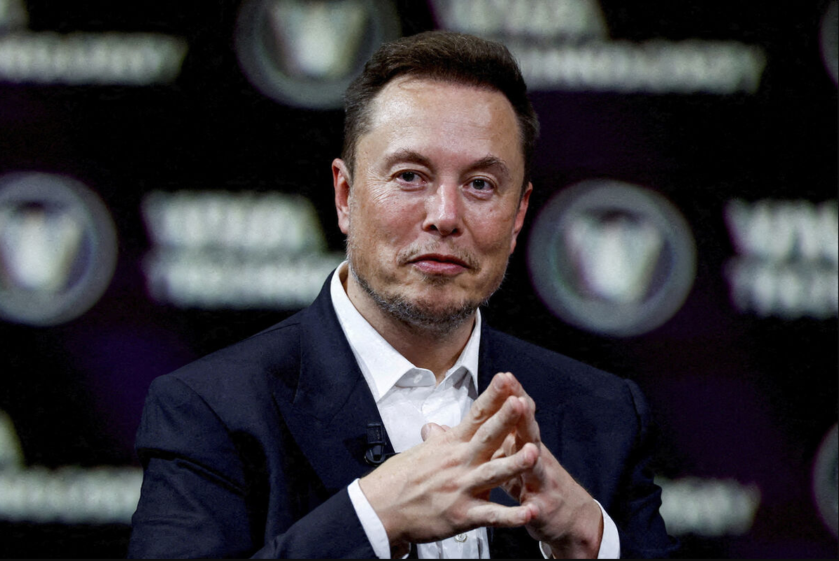 card image Генеральный директор Tesla и SpaceX Илон Маск не хочет максимально продвигать криптовалюты, об этом он заявил во время подкаста X Takeover