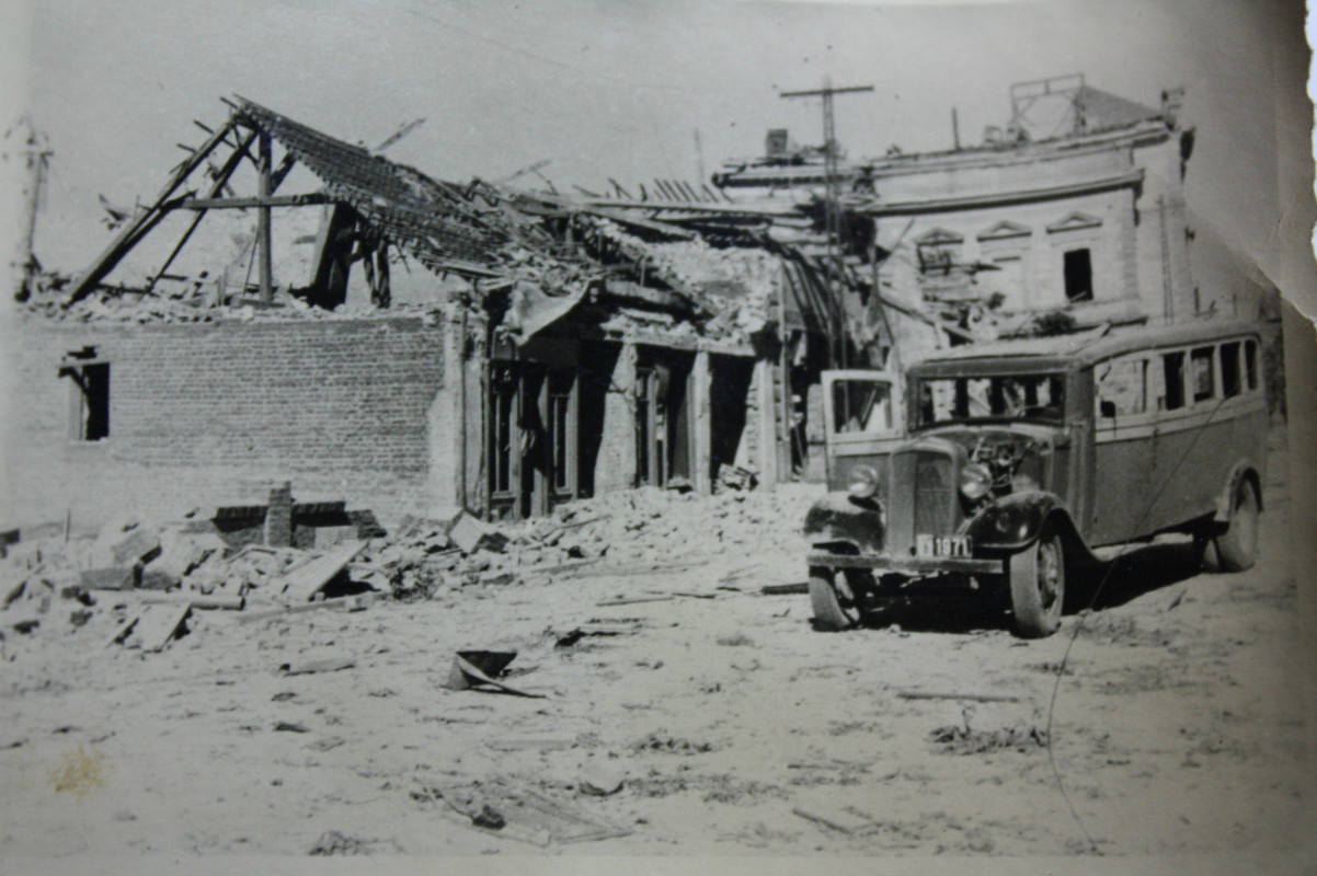 technische Aufnahmen WKII - Panzer, Motorräder, 