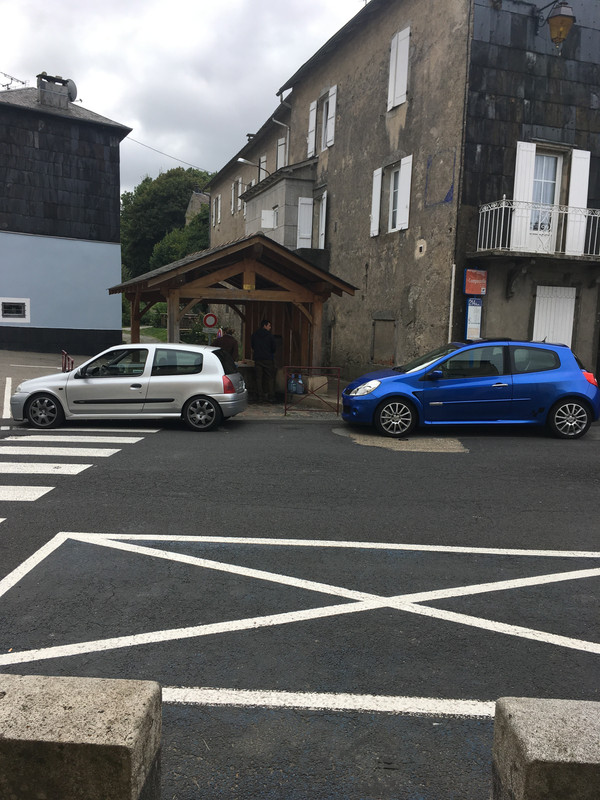 CC5F1FEE-69BE-4400-A42D-D8F39EC26A1C