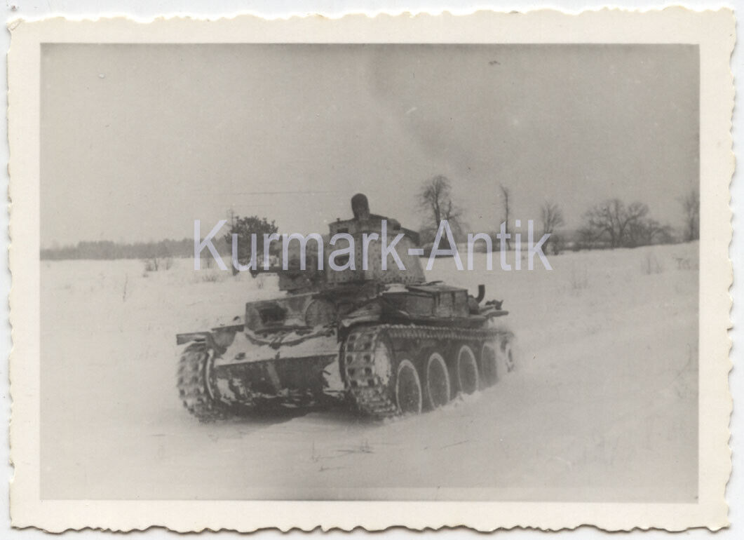 Foto Wehrmacht Schützen Regt. 112 Russland Panzer 38t Beute Skoda Winter !