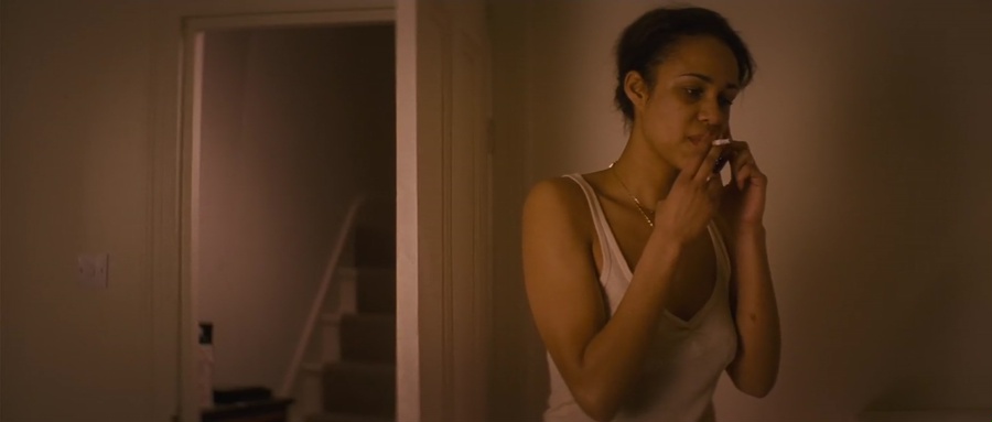 Blitz 2011 BluRay [Hindi + English] 480p, 720p ESub Screenshot