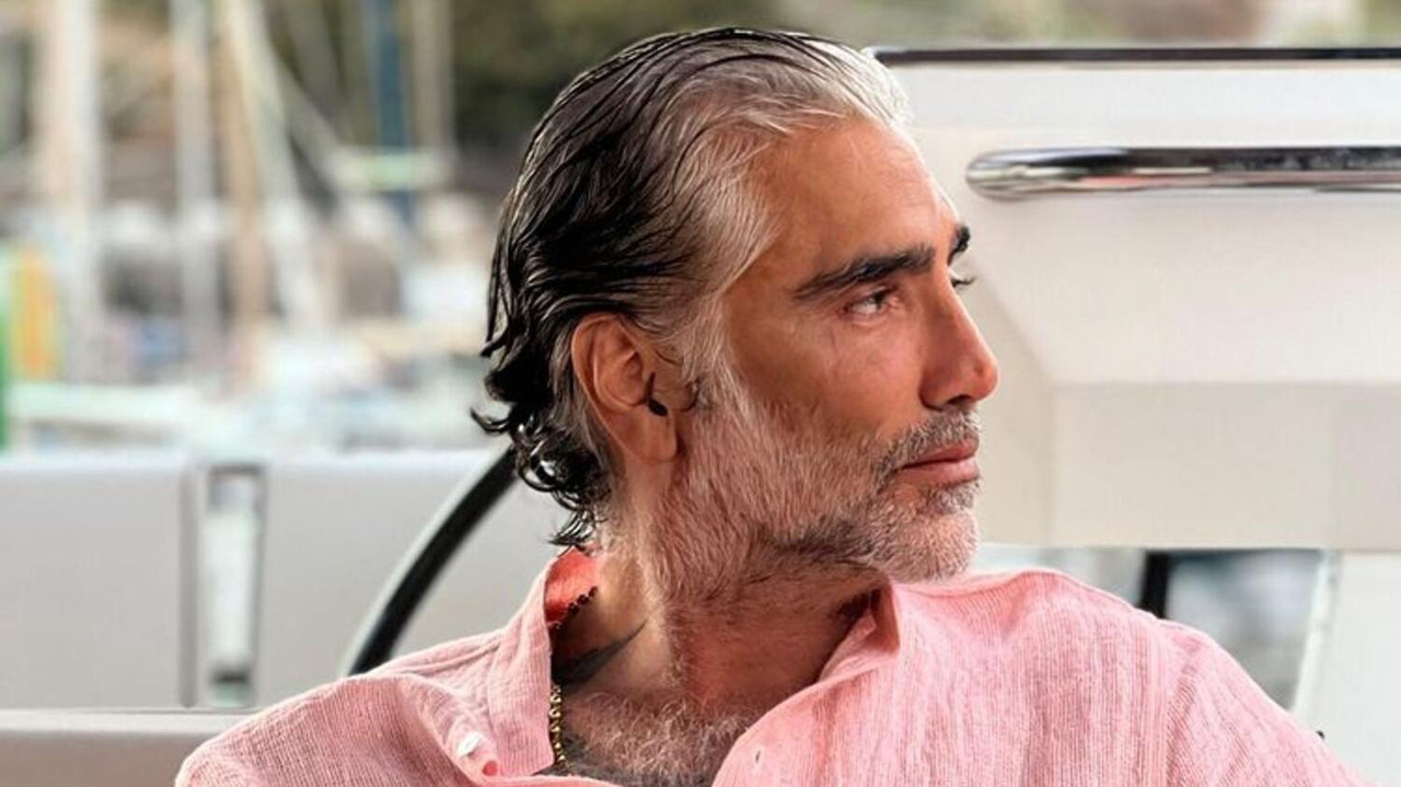 Con pestañas postizas Alejandro Fernández causa polémica en redes 