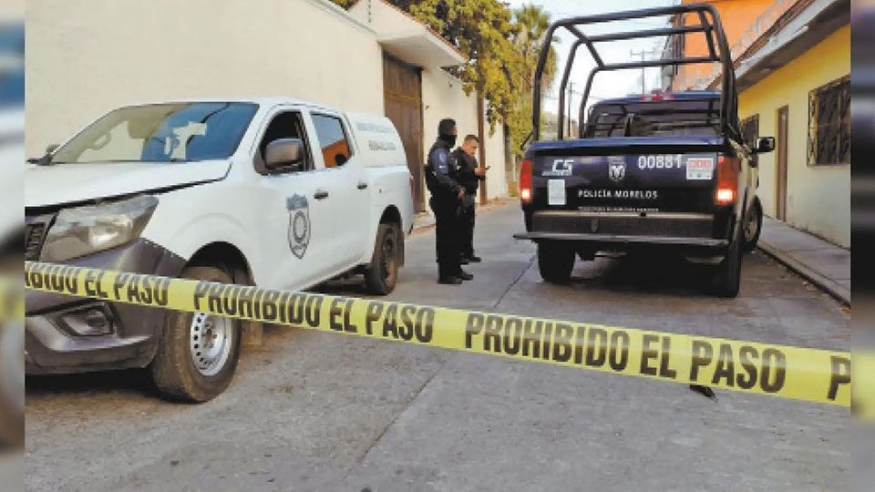 Autoridades localizan cadáver en medio de un predio baldío; estaba en una bolsa negra