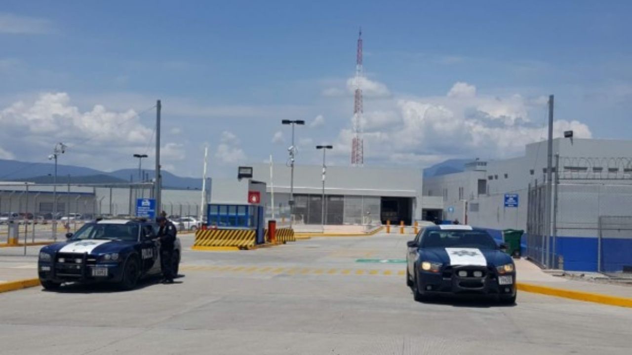 400 reclusas se intoxican en el Cefereso de Michapa, la comida estaba podrida