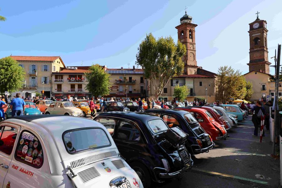 A Giaveno (To) domenica 14 settembre 2025 raduno delle mitiche Fiat 500
