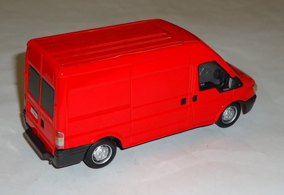 Ford-Transit Van1