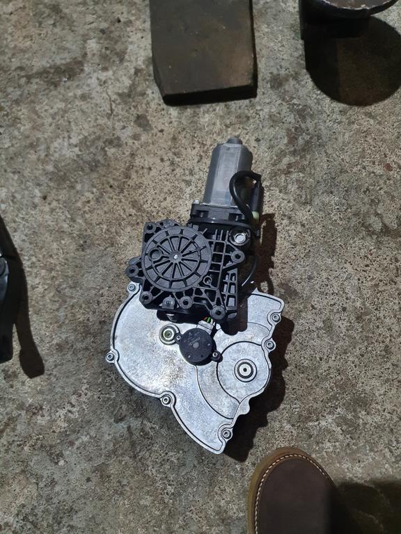 Мотор стеклоподъемника