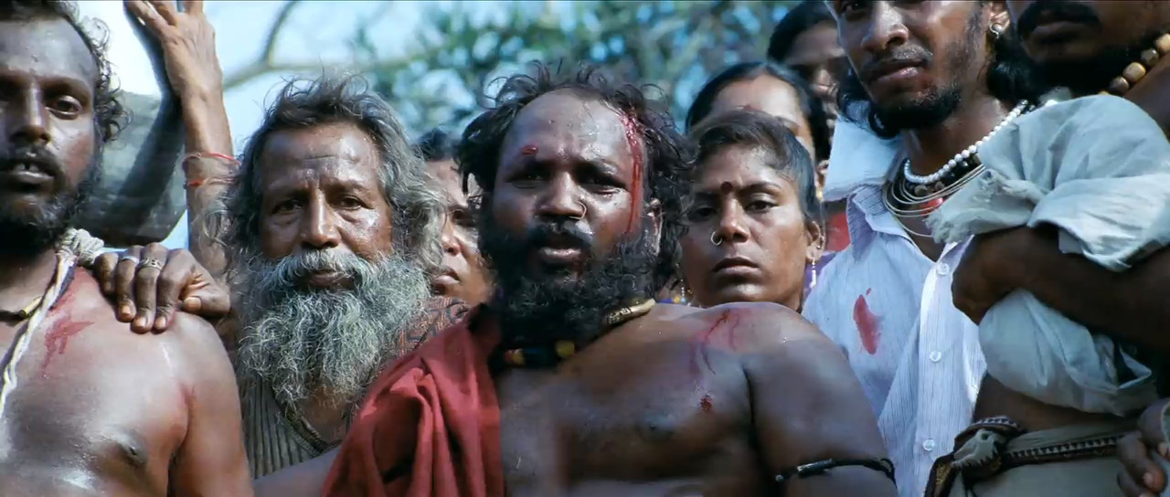 Peranmai 2009 BluRay [Tamil] 480p, 720p ESub Screenshot