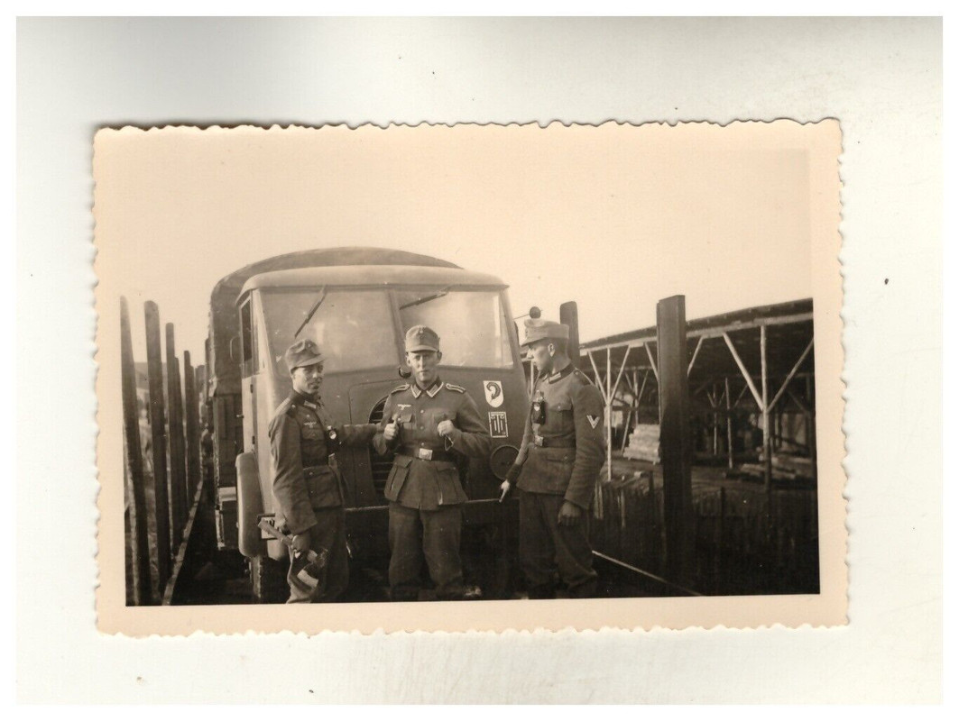 Foto 2.WK LKW Transport Kennung 97. Jäger Division Spielhahn Gebirgsjäger