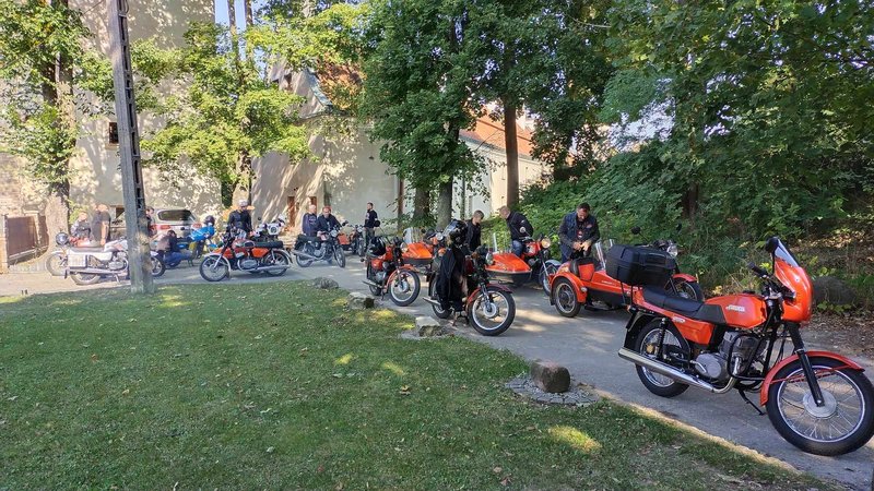 48c3bab2-7941-48ee-9beb-76f21c2812a3