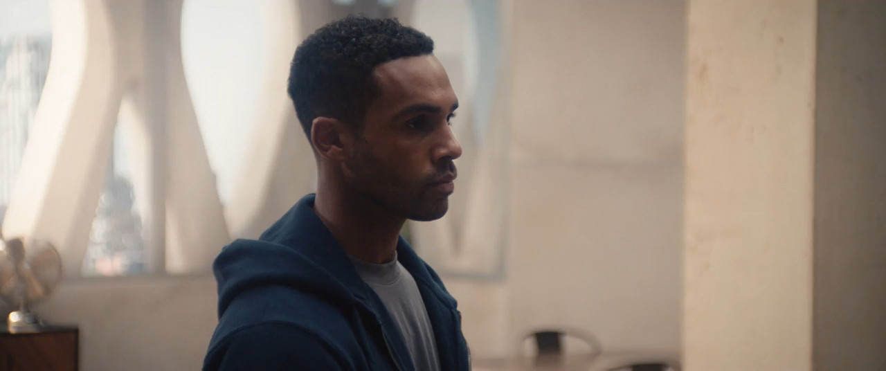 Safe House 2025 BluRay [Hindi + English] 480p 720p ESub Screenshot